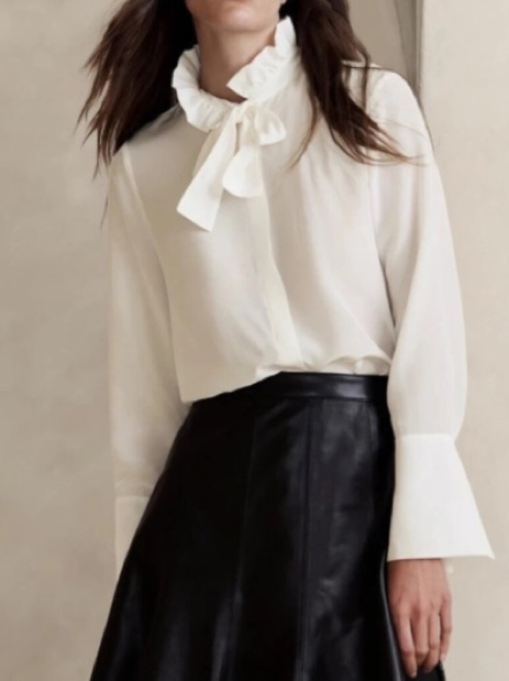 Banana Republic Yadra  Machine Washable 100% Silk Blouse